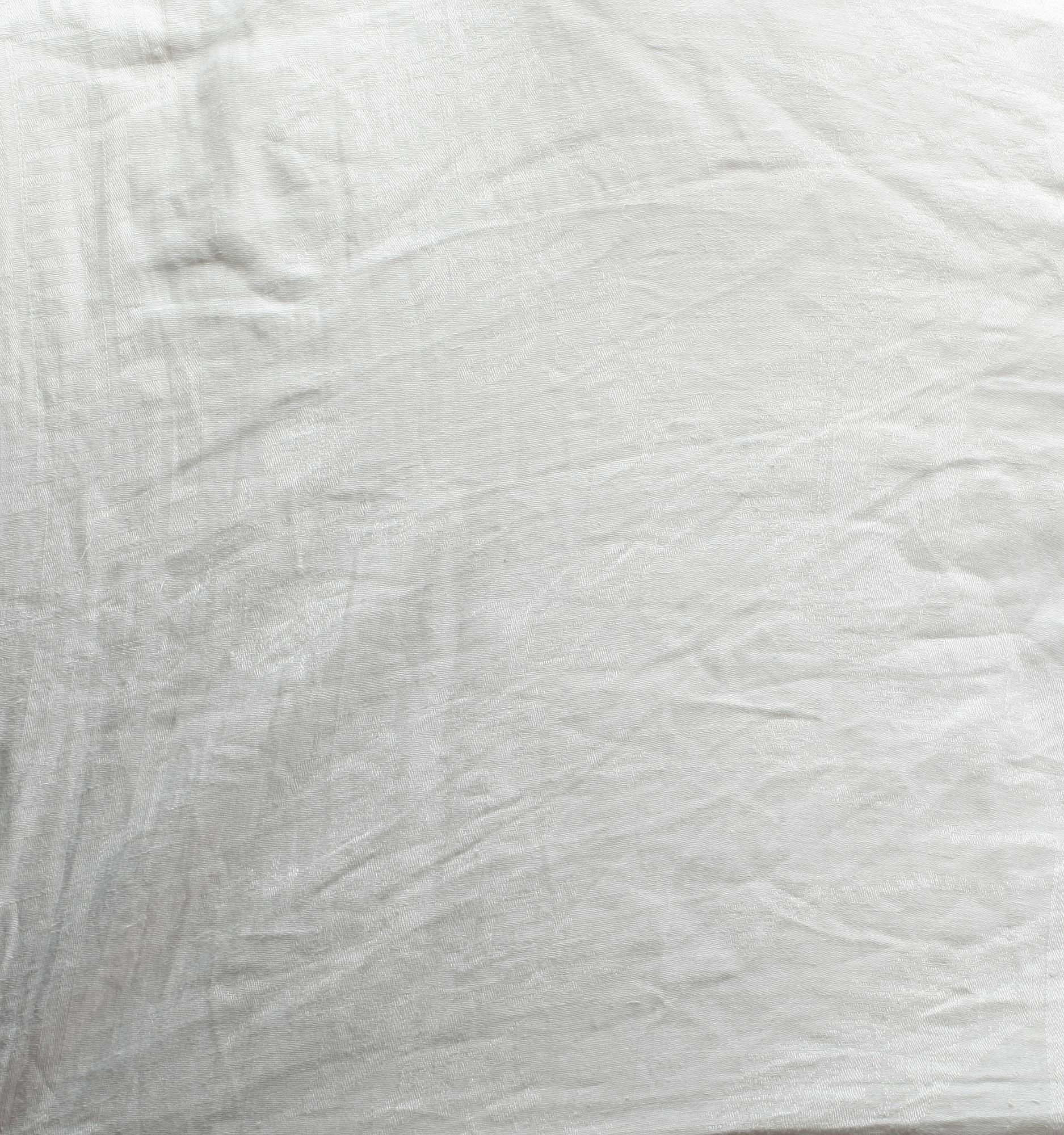 VIT LINNEDUK, ca 11,6 x 2,6 meter, troligen tidigt 1900-tal.