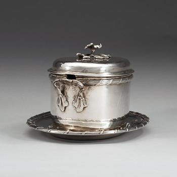 A Swedish 18th century parcel-gilt sauce-thureen, makers mark of Jonas Thomasson Ronander, Stockholm 1767.