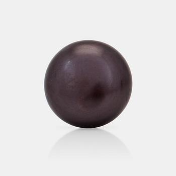 A part-drilled brownish-black natural saltwater loose pearl. Certificate from The Gem and Pearl Lab.