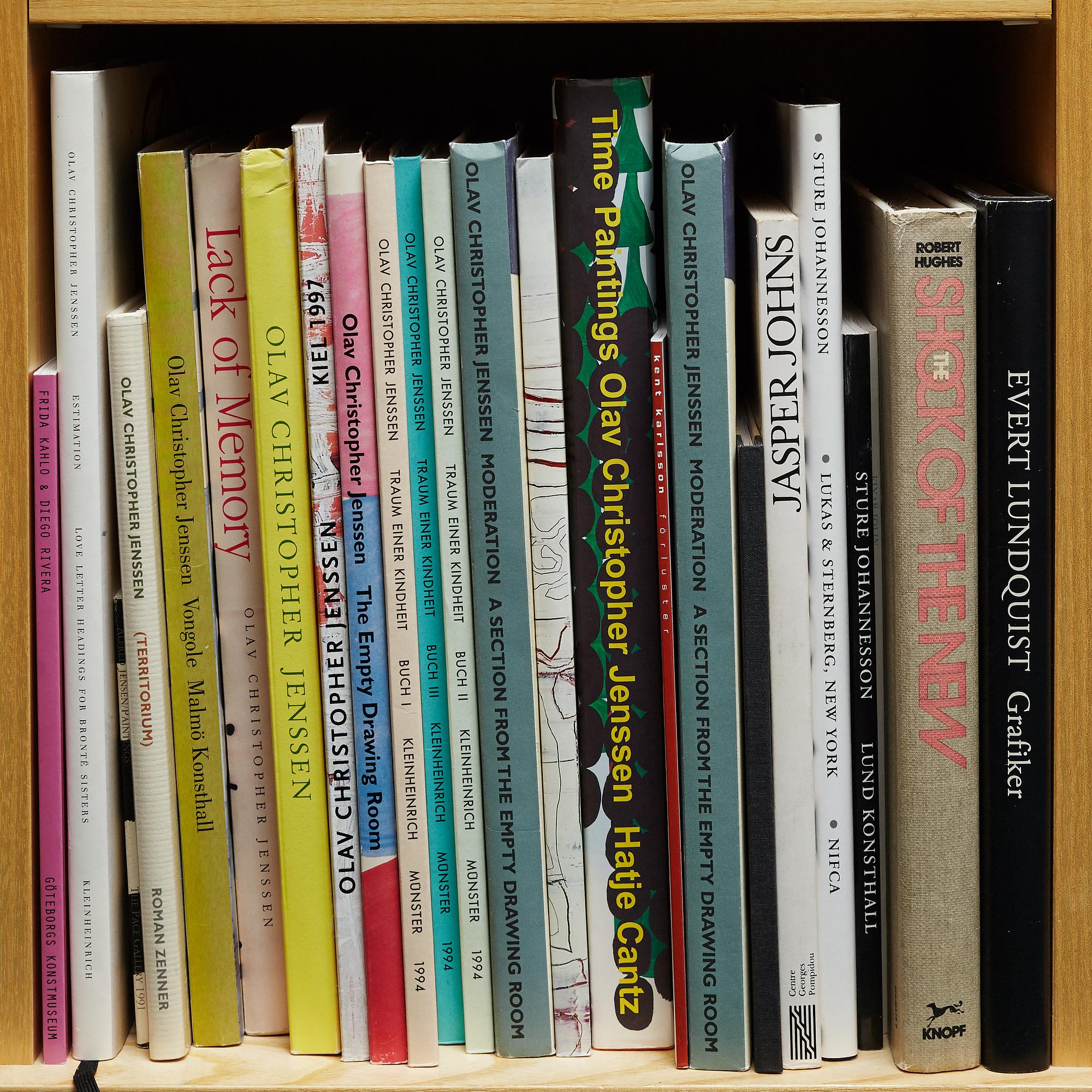 Björn Springfeldt's art library.