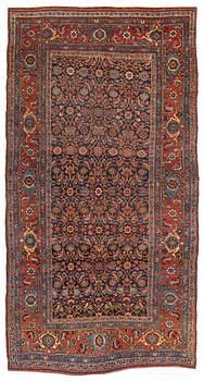 An antique Bidjar carpet, ca 251-260 x 136 cm.