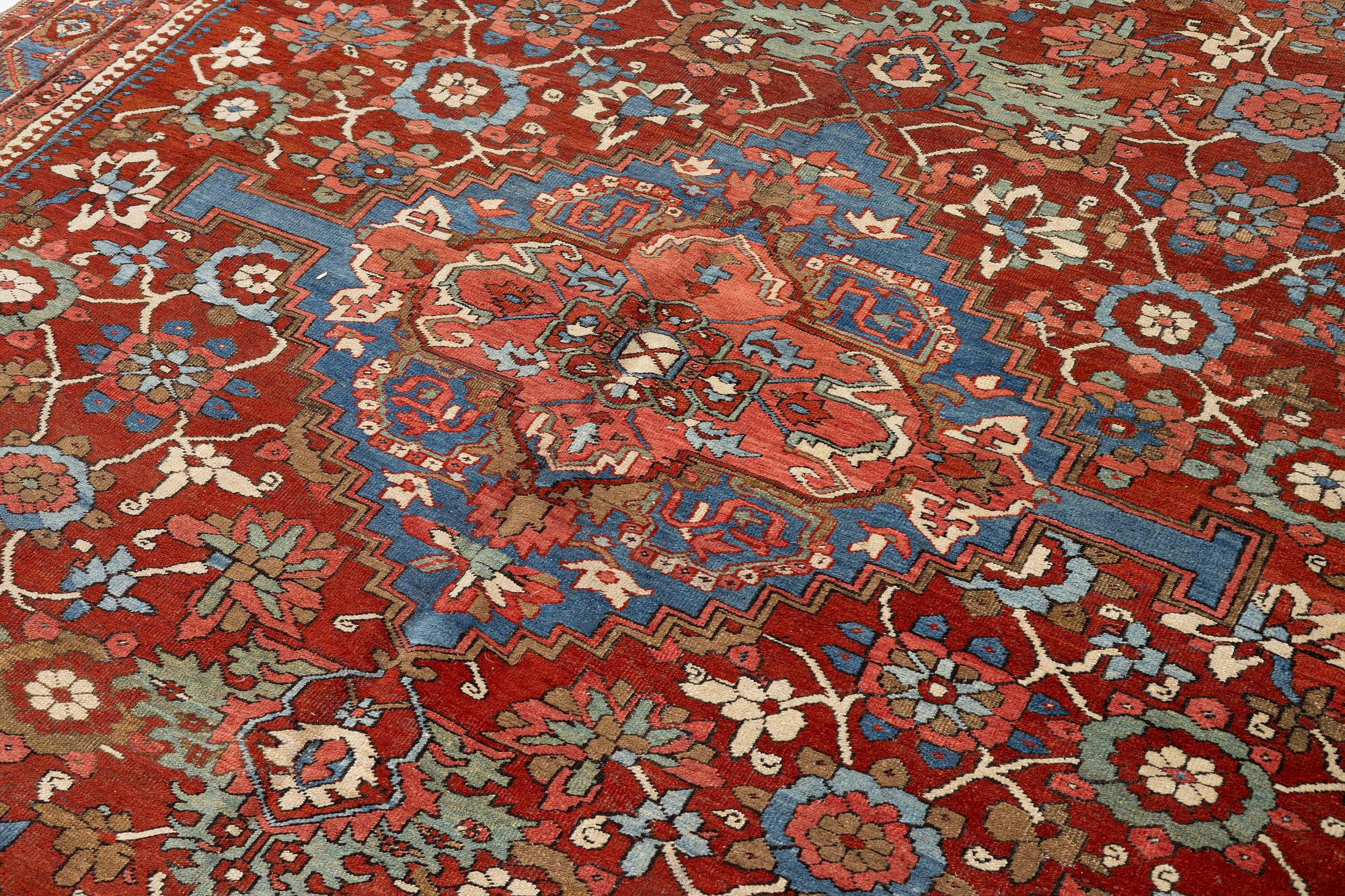 Matta, Heris, antik, 390 x 280 cm.