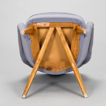 Carl Gustaf Hiort af Ornäs, fåtölj, "Pedro", för Hiort Tuote Puunveisto Oy - Träsnideri Ab, 1900-talets mitt.