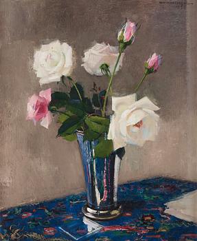 602. Olle Hjortzberg, Still life with roses.