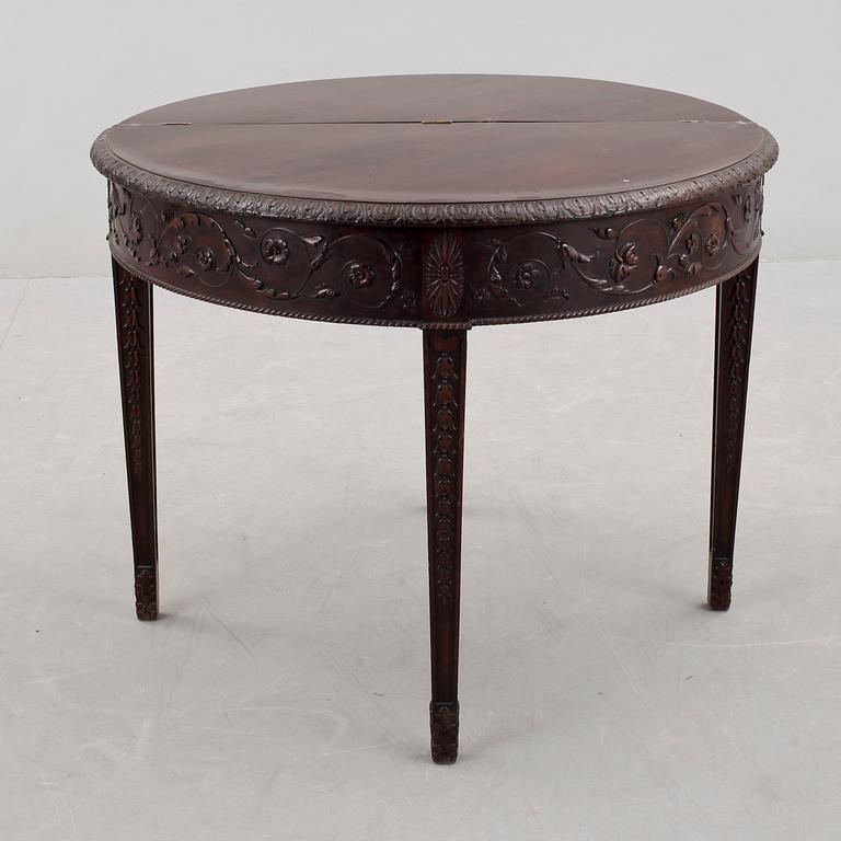 BORD samt STOLAR, 4 delar, troligen Nordiska Kompaniet, 1920-tal.