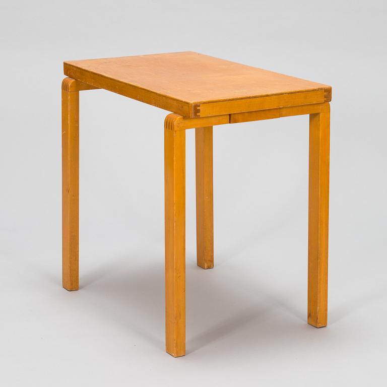 Alvar Aalto, a 1940s '86' table for O.Y. Huonekalu- ja Rakennustyötehdas A.B.