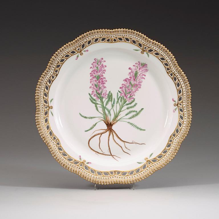 A set of three Royal Copenhagen 'Flora Danica' dishes, Denmark, 20th Century.