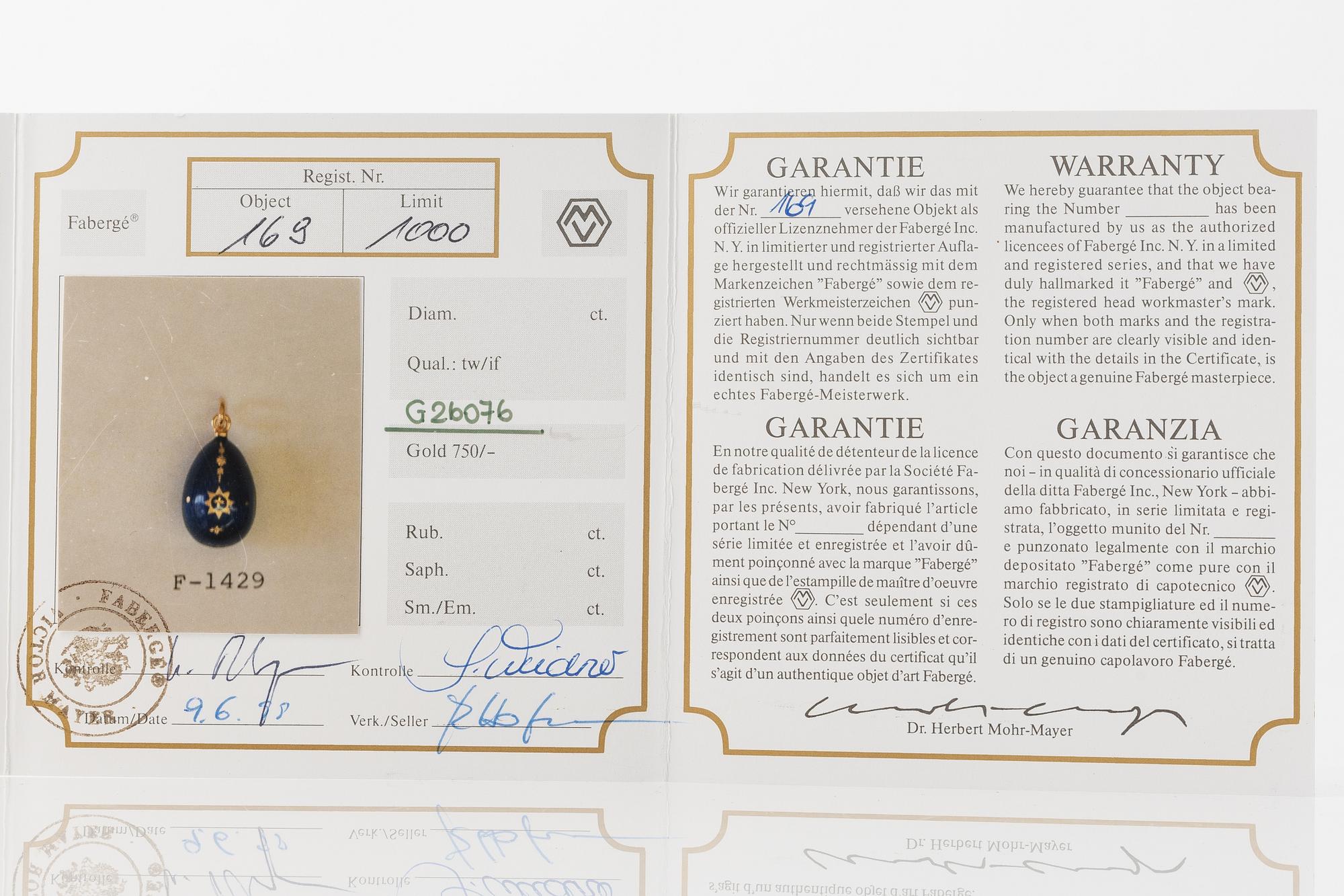 Pendant in 18K gold with enamel, Victor Mayer.