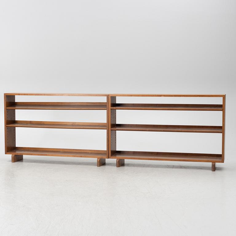 Josef Frank, a pair of model B 1142 bookcases, Firma Svenskt Tenn, before 1985.