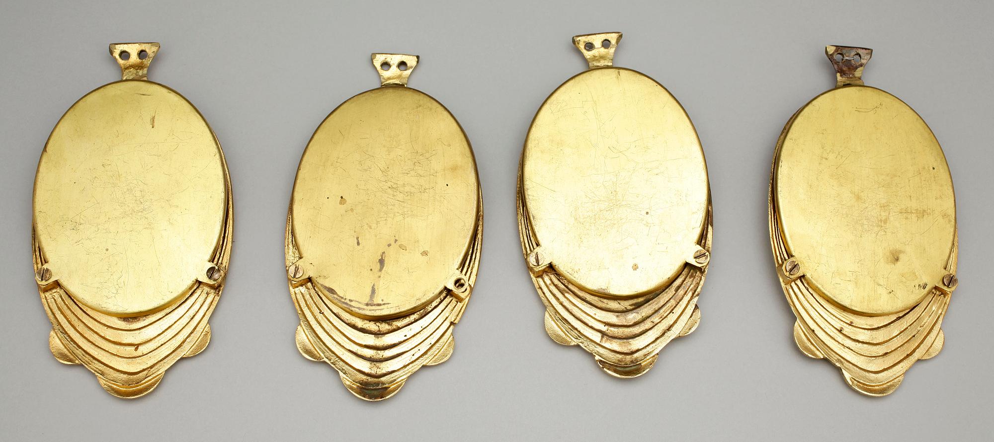 DEKORELEMENT, 9 delar, bla förgyllt brons och biskviporslin, Wegwood, nyrennäsans, 1800-talets slut.