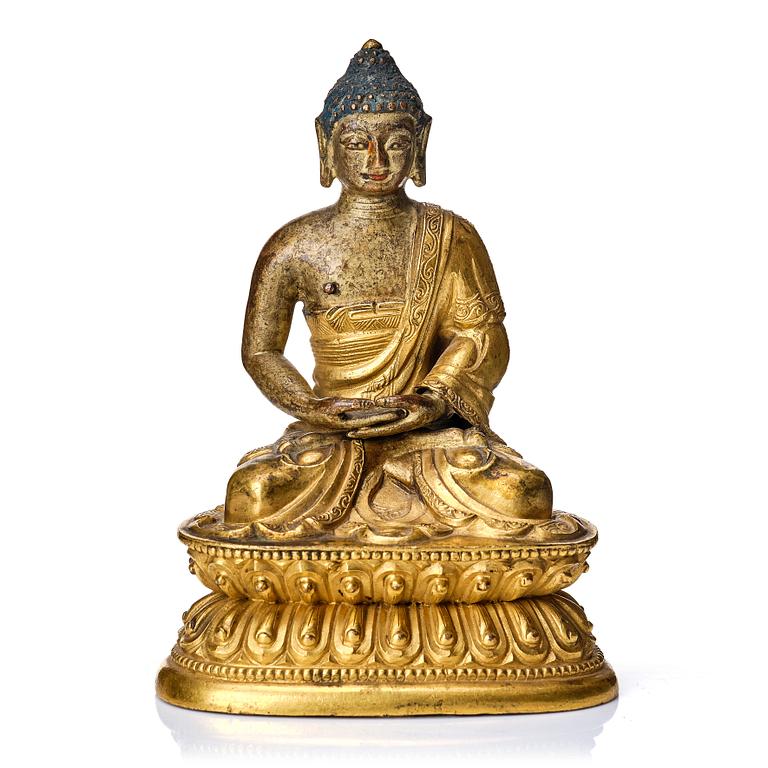 Buddha, förgylld kopparlegering. Tibetokinesisk, 1700-tal.