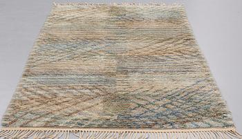 Barbro Nilsson, MATTO, "Marina, ljus", knotted pile, ca 227 x 151 cm, signed AB MMF BN.
