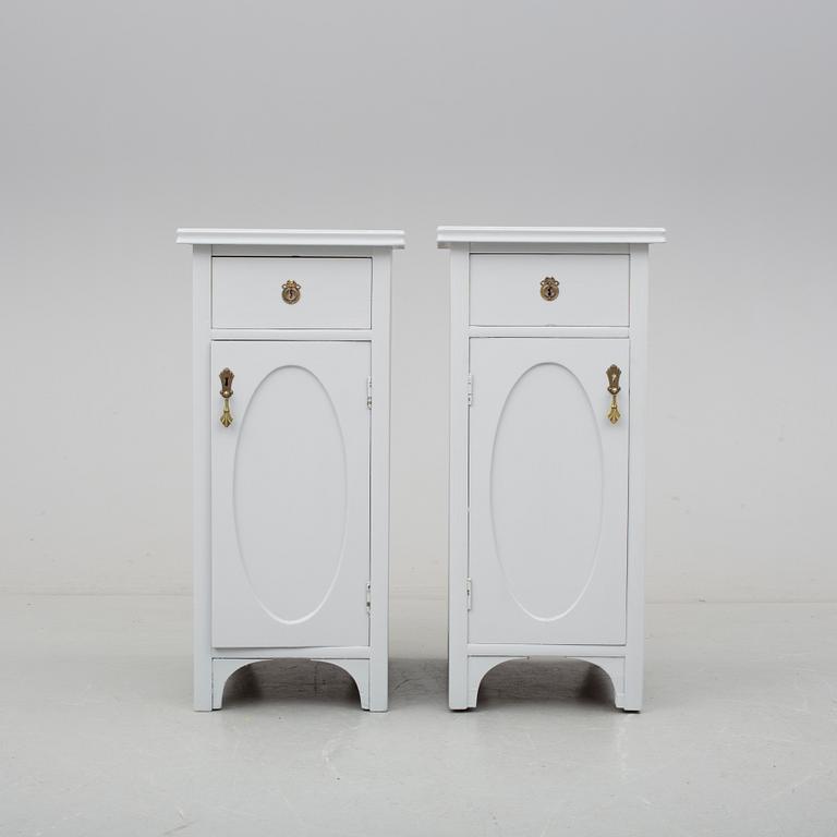 SÄNGBORD, ett par. 1900-talets början.