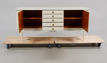 SIDEBOARD, gustaviansk stil, 1900-talets andra hälft.