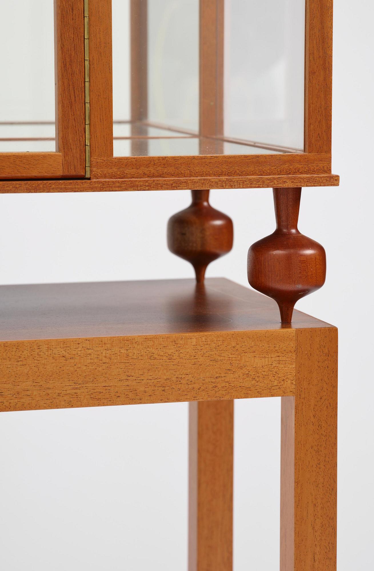 Josef Frank, a display cabinet model 2077, Firma Svenskt Tenn, post 1985.