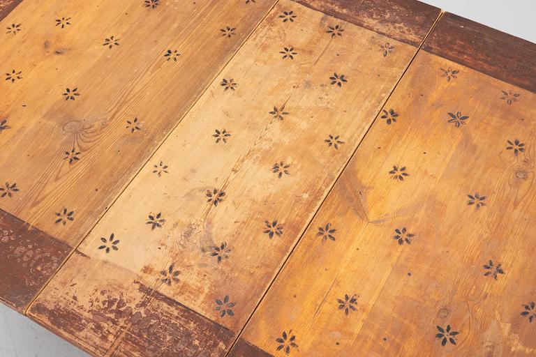 Drop-leaf table, 19th century.
