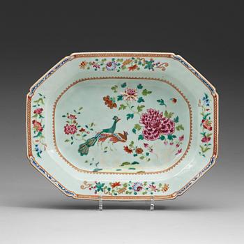 An export porcelain famille rose 'double peacock' tureen stand, Qing dynasty, Qianlong (1736-1795).