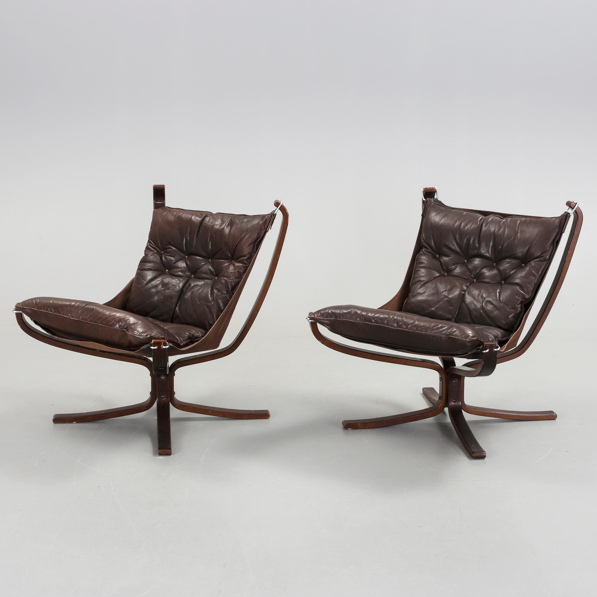 FÅTÖLJER, 2 st, "Falcon chair", Sigurd Ressell, Vatne Möbler, Norge, 1970-tal.