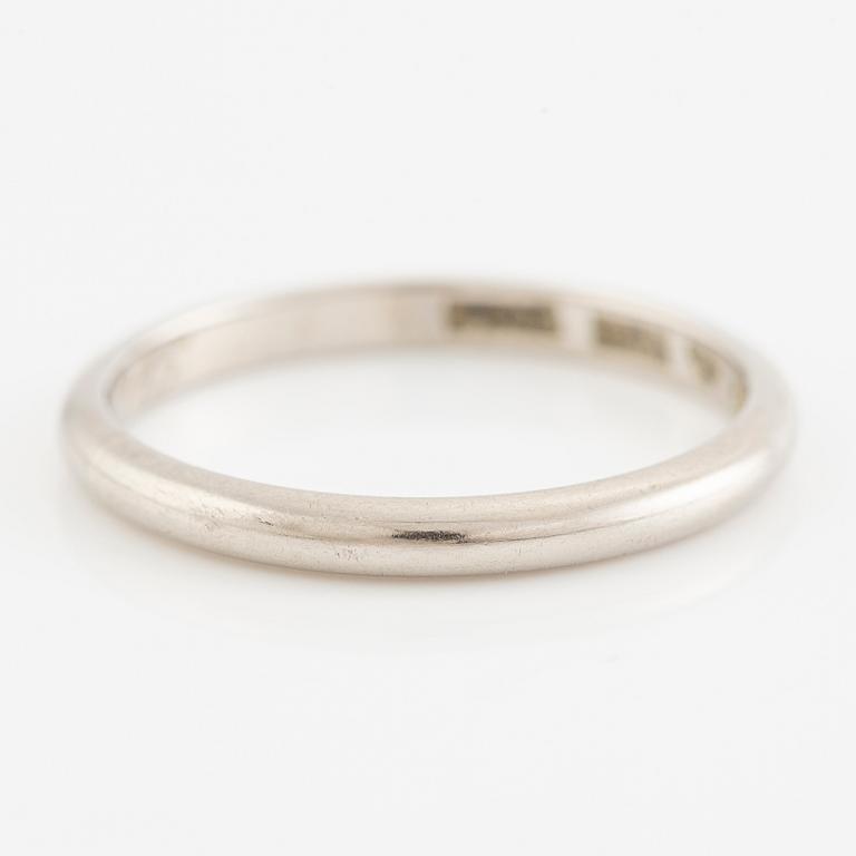 W.A. Bolin, ring, smooth, 18K white gold, 1940s.