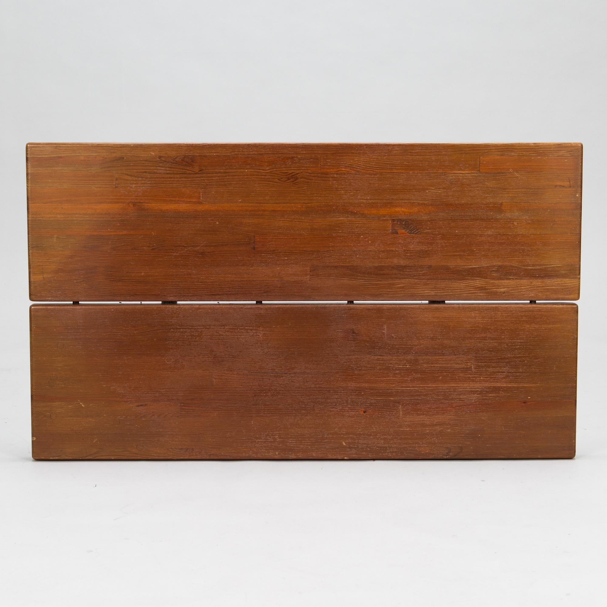 Ilmari Tapiovaara, Pöytä, "Pirkka", Laukaan Puu,