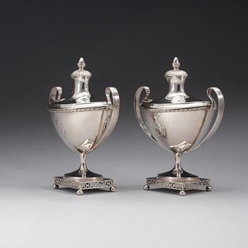 A pair of Swedish 18th century silver sugar-bowls, marks of Nils Tornberg, Linköping 1798.