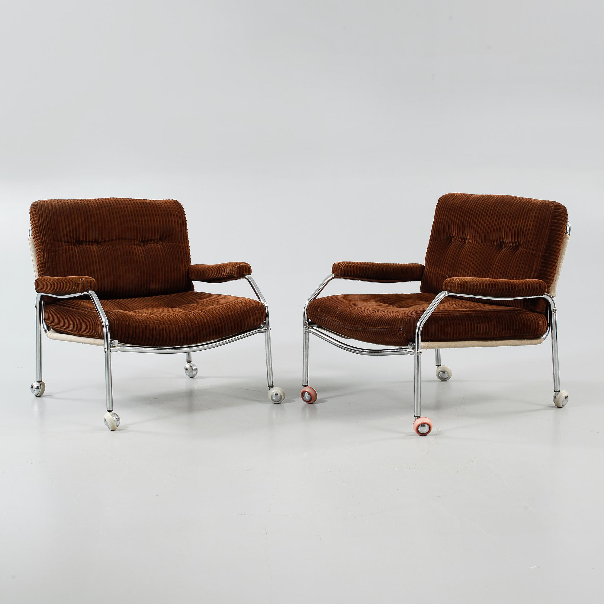 FÅTÖLJER, ett par, 1900-talets andra hälft.