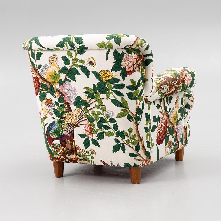 Josef Frank, a model 568 armchair, Firma Svenskt Tenn Sweden, after 1985.