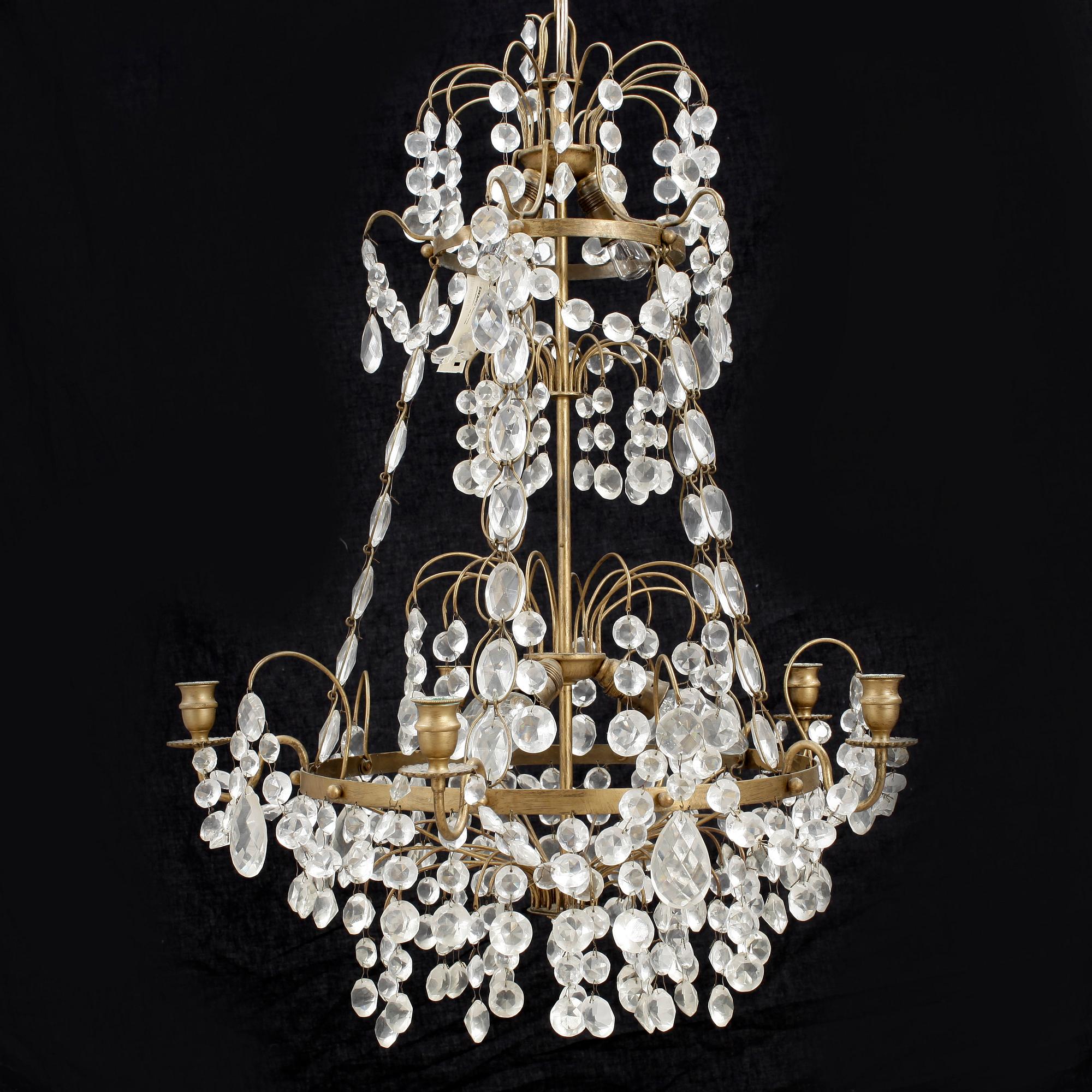 LJUSKRONA, gustaviansk stil, tidigt 1900-tal. Höjd ca 66 cm.