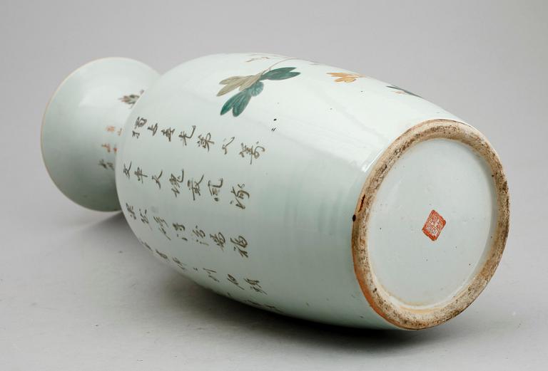 GOLVVAS, porslin, Kina, 1800-/1900-tal.