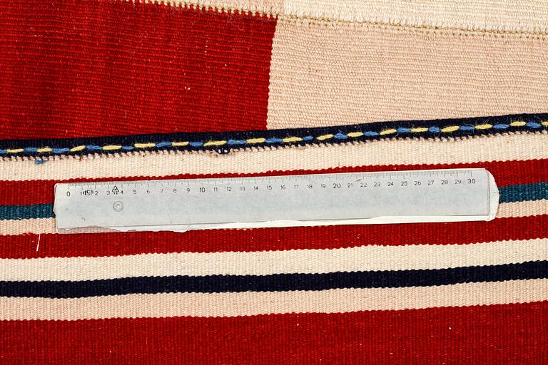 MATTA, kelim, Veramin, 183 x 160 cm.