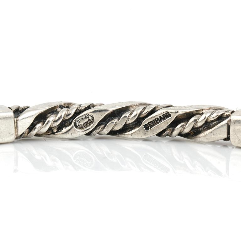 ARMRING, sterlingsilver, Georg Jensen, Danmark. Vikt ca 25 gram.