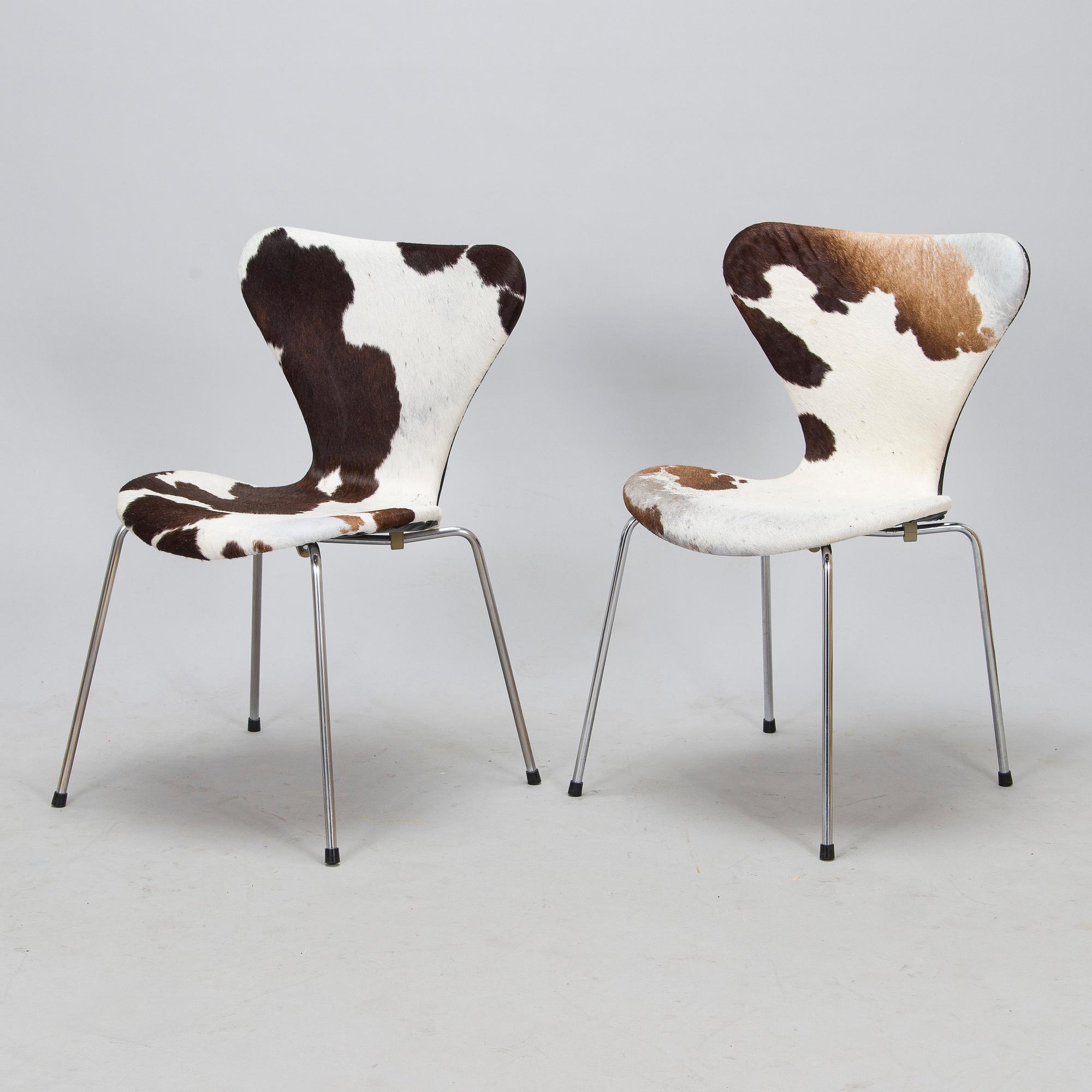 Arne Jacobsen, stolar, 6 st, "Sjuan", Fritz Hansen. 1900-talets slut.