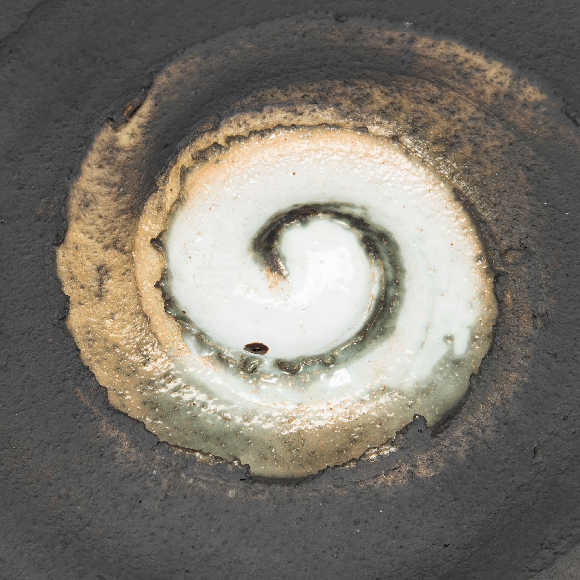 Kati Tuominen-Niittylä, fat, stengods signerad Kati TN.