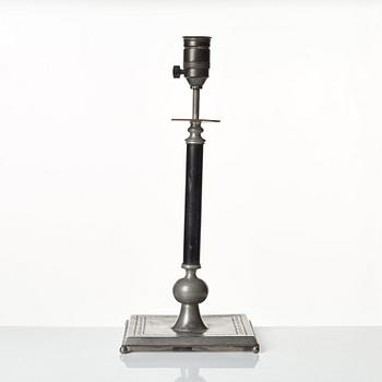 Estrid Ericson, bordslampa, modellnummer 461, Firma Svenskt tenn, Stockholm 1928.