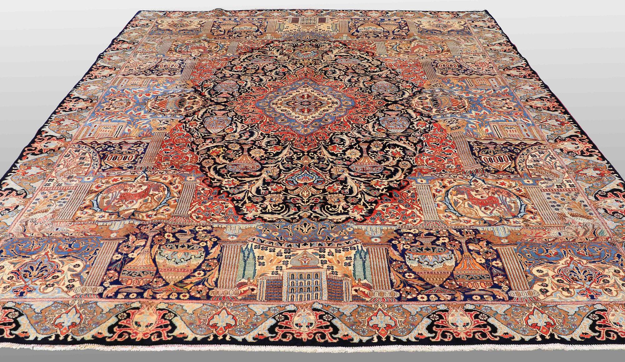 MATTA, Figural kashmar, ca 400 x 295 cm.
