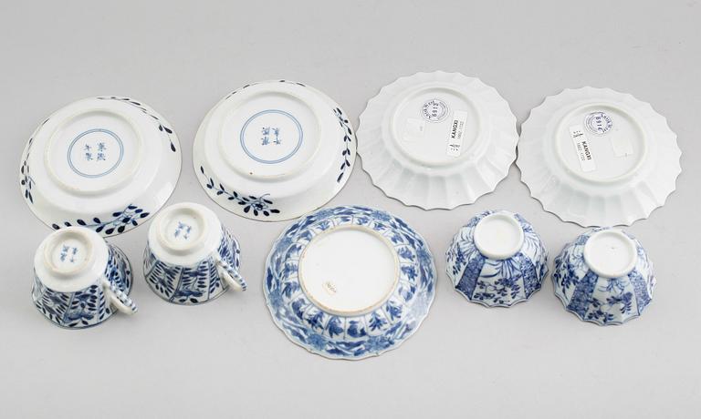 SAMLING KINESISKT PORSLIN, 5 delar, Kangxi 1662-1722.
