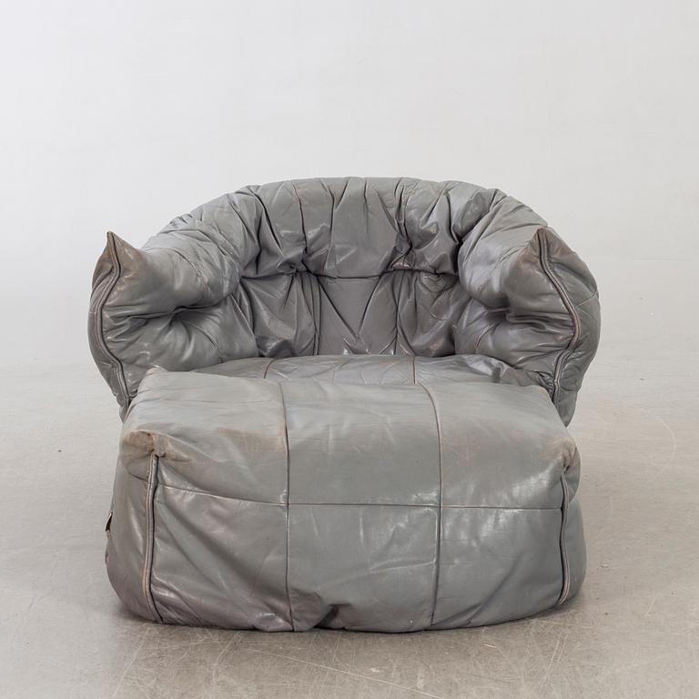 Michel Ducaroy fåtölj med fotpall för Ligne Roset 1818, Frankrike sent 1900-tal.