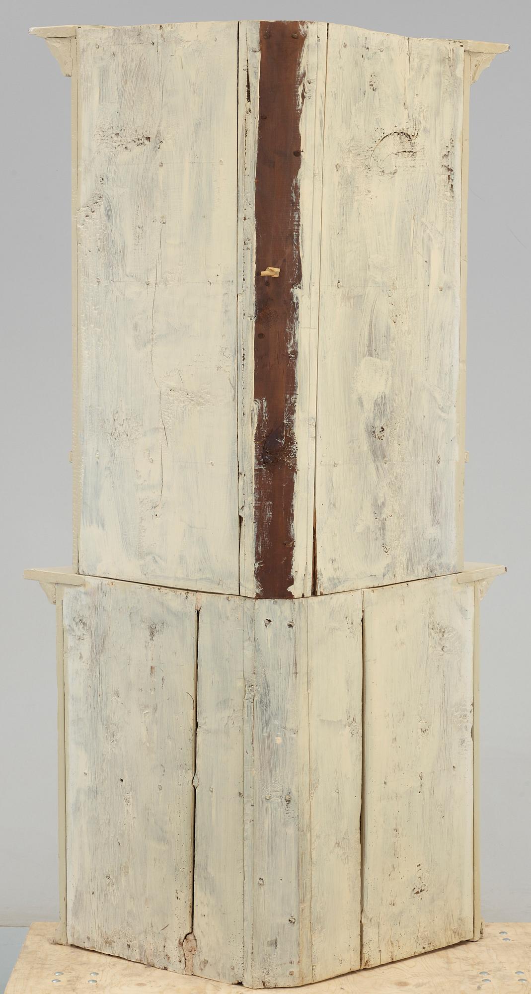 HÖRNSKÅP, sengustaviansk, 1800-tal.