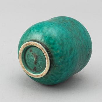 Wilhelm Kåge, a stoneware vase, "Argenta", modell 1079, Gustavsberg.