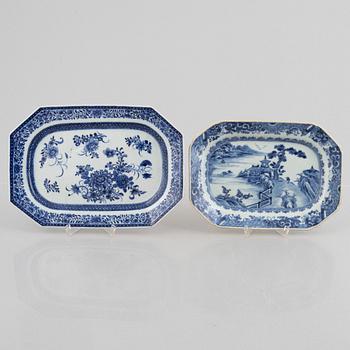 A set of two blue and white serving dishes, Qing dynasty, Qianlong (1736-95).