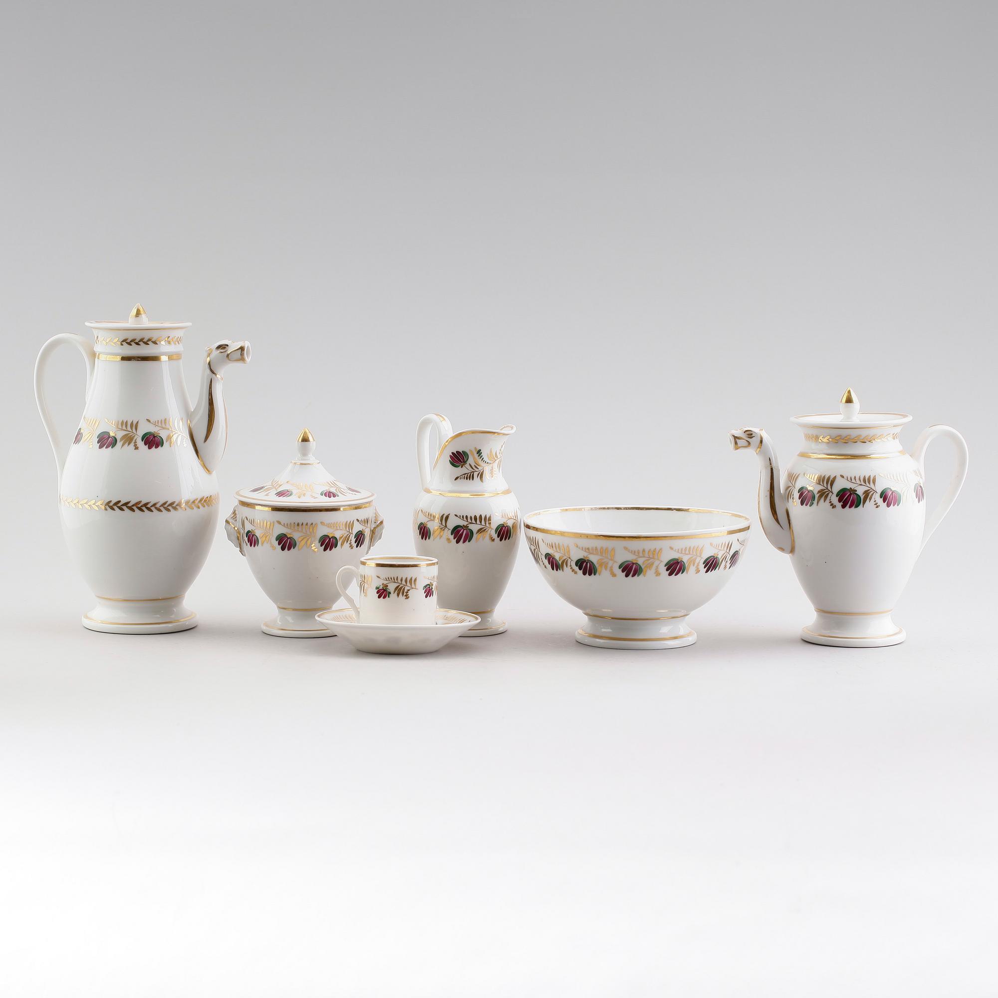 KAFFESERVIS, 16 delar, porslin senempire, 1800-talets första hälft.