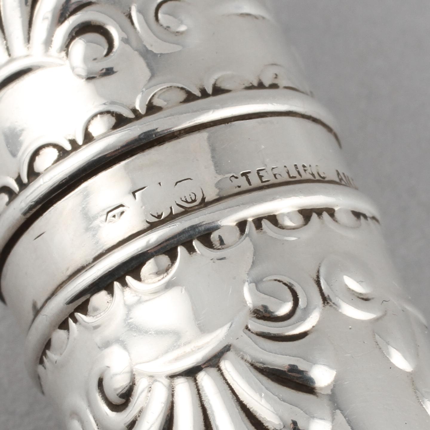 RESEKORKSKRUV, hölje i stearlingsilver, omkring 1900-talets mitt.