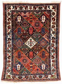 A rug, semi-antique Bakthiari, ca 210 x 148 cm.