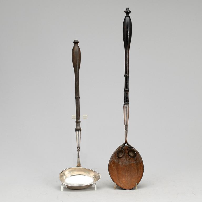 SOPPSLEVAR, 2 st. Silver. Bl a Henrik Christoffer Klint dy, Stokholm 1809.