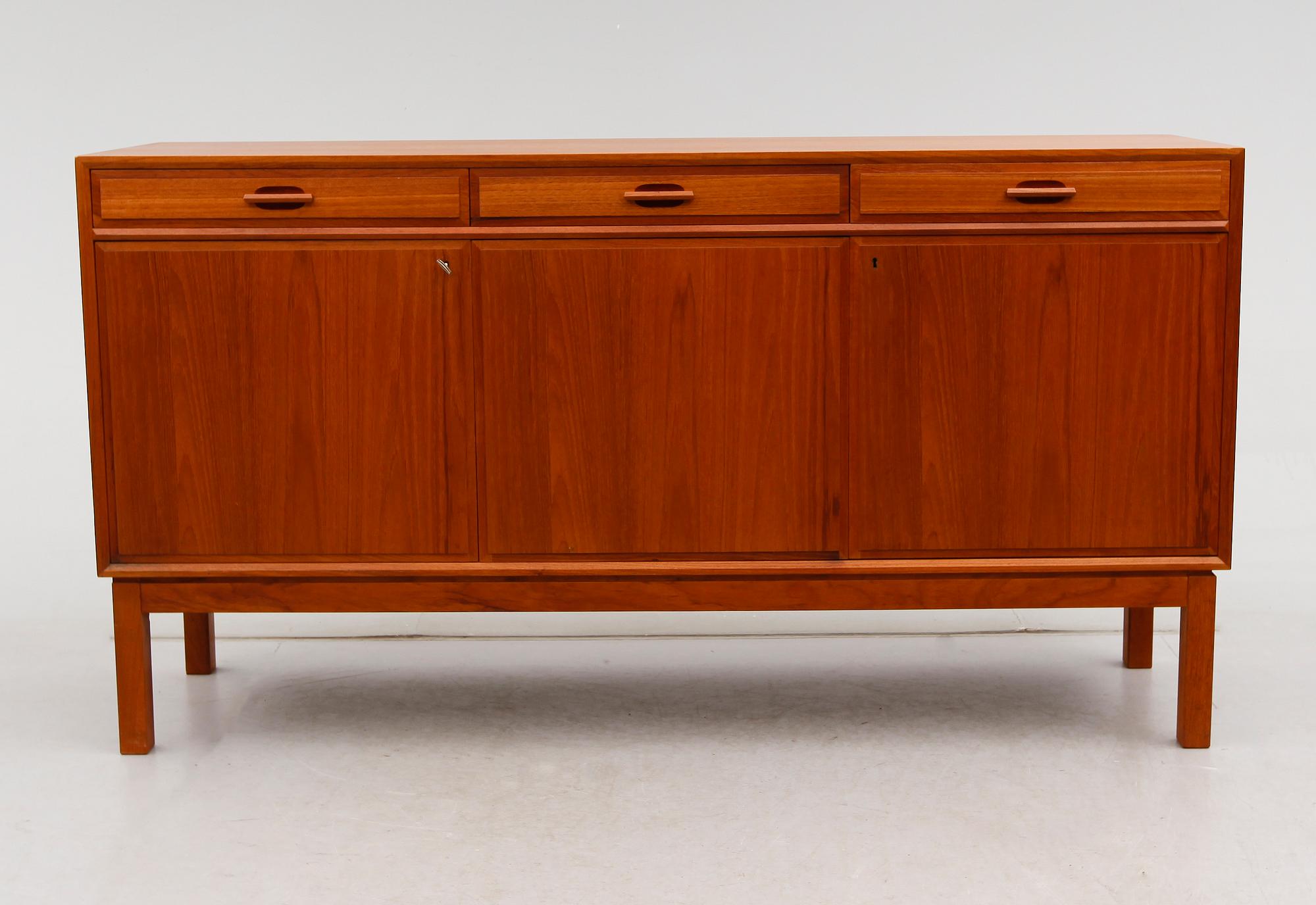 SIDEBOARD, 1900-talets andra hälft.