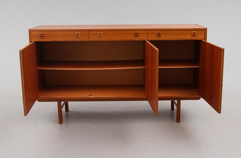 SIDEBOARD, 1900-talets andra hälft.