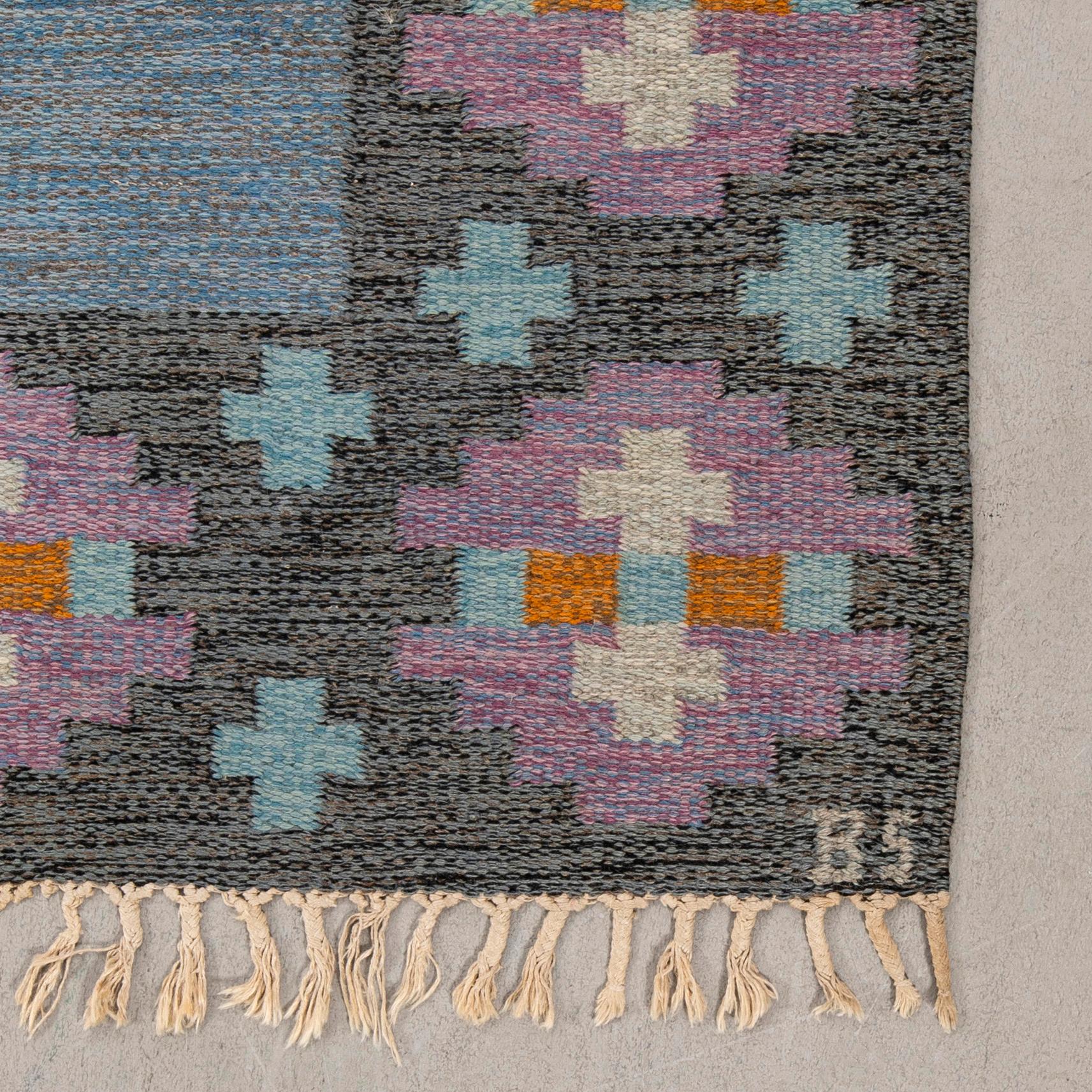 Rug, flat weave, signed BS, Sweden, approx. 220 x 162 cm.