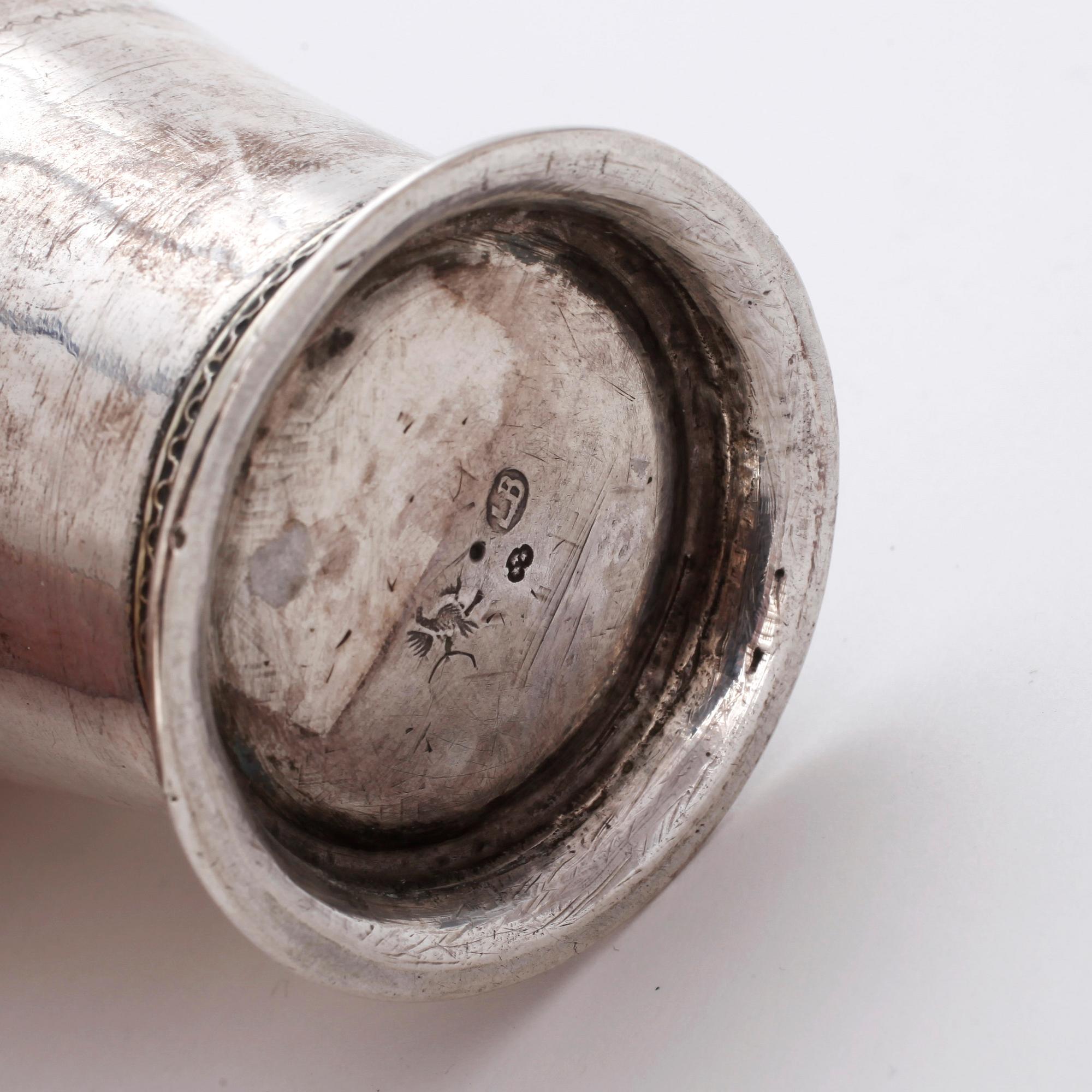 BÄGARE, silver, Lars Beckman, Örebro  (verksam 1712-1748). Vikt 75 gram.