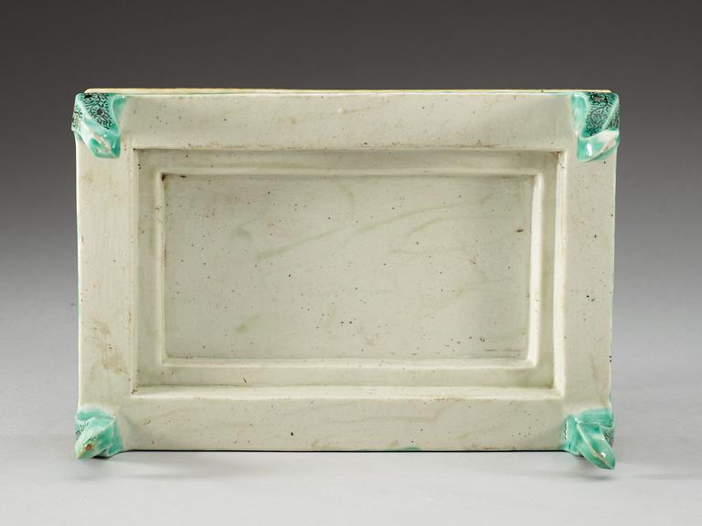 BORDSSTÄLL, porslin. Qing dynastin, Kangxi (1662-1722).