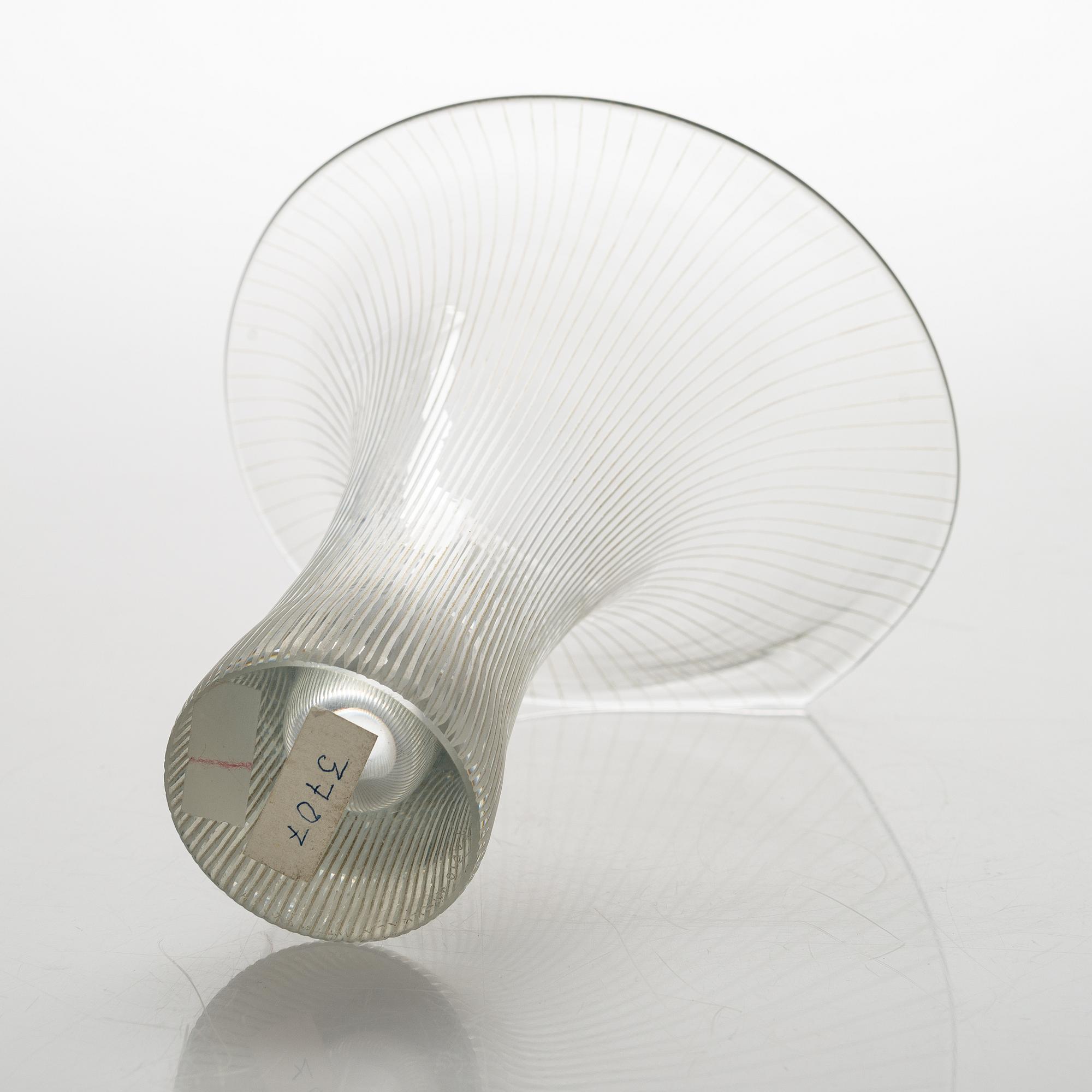 Tapio Wirkkala, vas, "Kantarell", signerad Tapio Wirkkala Iittala -54.